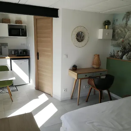 Apartment Studio Au Calme Vue Sur Garlaban Roquevaire